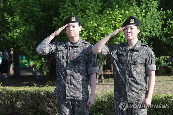 방탄소년단 지민, 전역 소감으로 전 세계 감동…훈훈한 영향력 < e ...