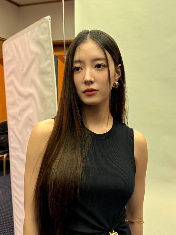 <b>이세영</b>, <b>판타지오</b>와 전속계약 논의 중…11년 만에 프레인TPC 떠나나