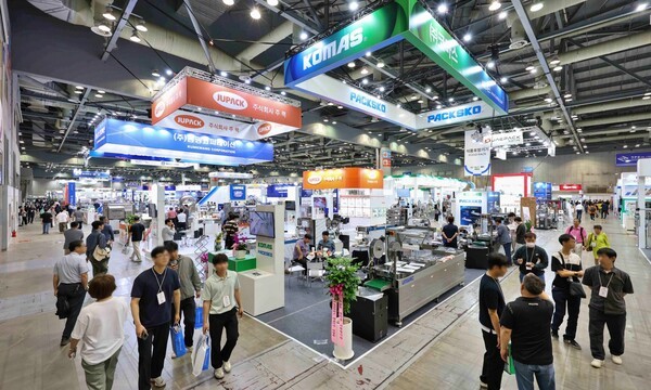 킨텍스는 국내 최대 규모의 식품산업 전문 전시회 '서울푸드 2026' 참가기업을 모집한다. [사진=킨텍스]