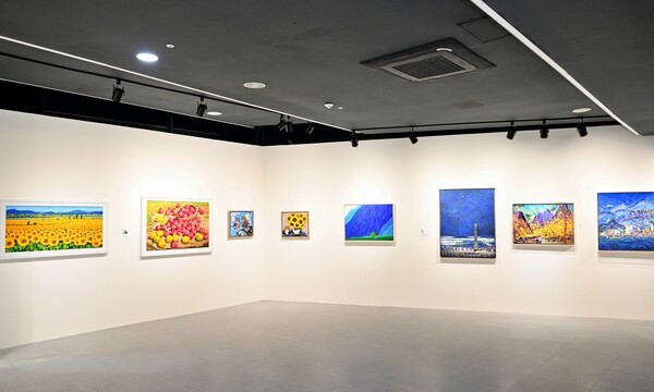 킨텍스는 고양·파주·김포지역 미술 전시 인프라의 거점이 될 100평 규모의 대형 전문화랑 '갤러리네오'를 킨텍스 제2전시장 1층에 개관했다. [사진=킨텍스]