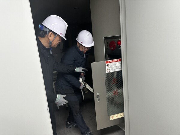  에스넷그룹 S2F센터에서 소방서 합동 훈련하는 모습. [사진=에스넷그룹]