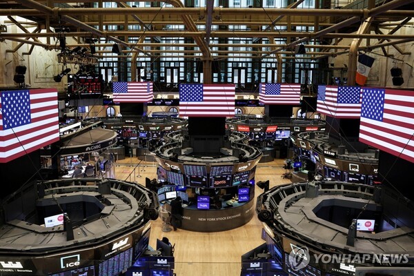 나스닥 바라보는 韓 기업들..."'장미빛 미래' 속단은 금물" - 뉴스 썸네일 이미지