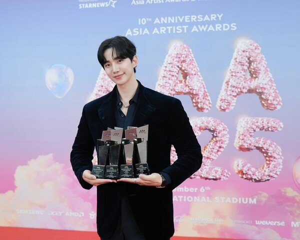 <b>이준호</b>, AAA <b>4관왕</b>으로 올해의 남우주연상 수상