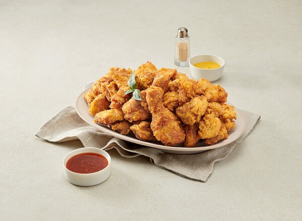 노랑통닭, 치킨 중량 표시제 자발적 동참..."800g·12호 닭 명시" - 뉴스 썸네일 이미지