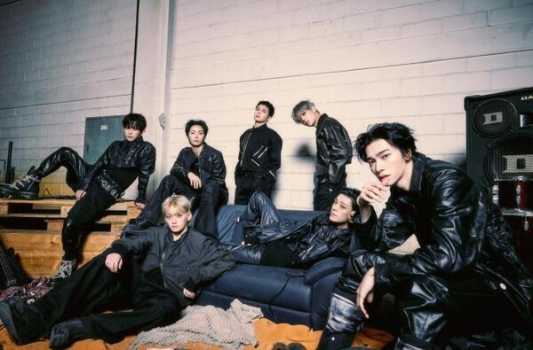 휘브, 서울 시작으로 첫 콘서트 투어...13개 도시 순회 - 뉴스 썸네일 이미지