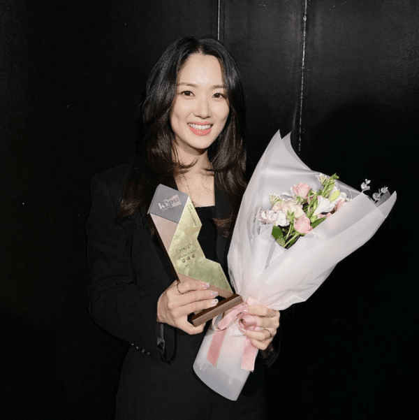 김혜윤, 망설임 없는 먹방 도전에 감탄 이어져...스타트렌드 여자배우 ...