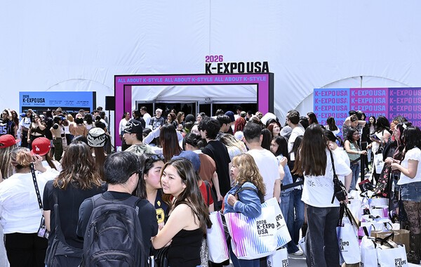 "K-POP이 열고 K-푸드·뷰티가 잇다"...'K-EXPO USA' 비즈니스 플랫폼 부상 - 뉴스 썸네일 이미지