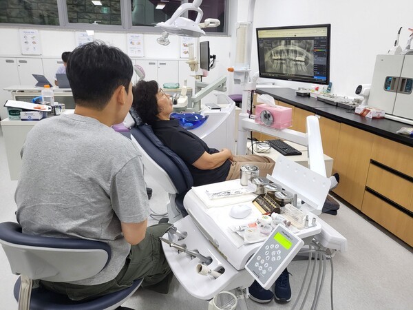 디디에이치, 김천시보건소에 AI 구강검진 시스템 공급...공공의료 전국 ... - 뉴스 썸네일 이미지